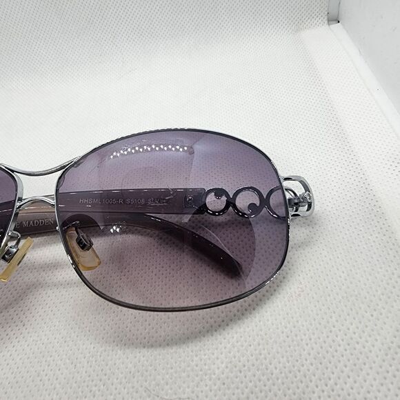 Steve Madden Silver & Gray Sunglasses - Picture 6 of 14